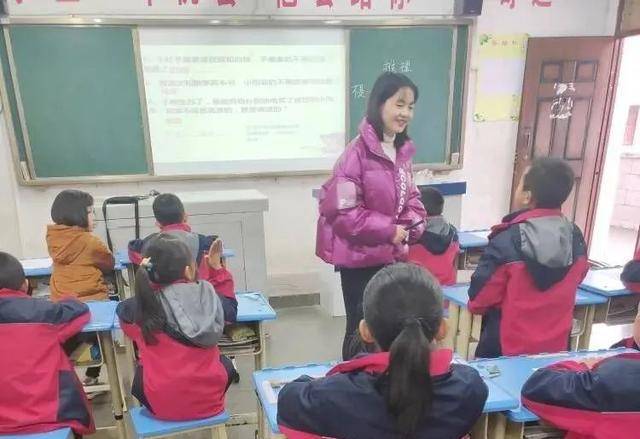 广元外国语学校小学分校荣获“四川省五一巾帼标兵岗”荣誉称号(图23)