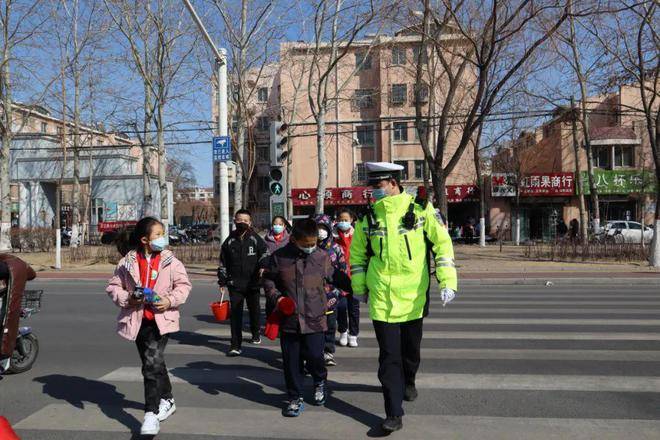 大武**警大队荣获“石嘴山市精神文明建设工作先进集体”荣誉称号(图8)